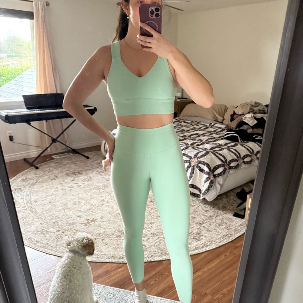 ALO Yoga Mint Green Active Set